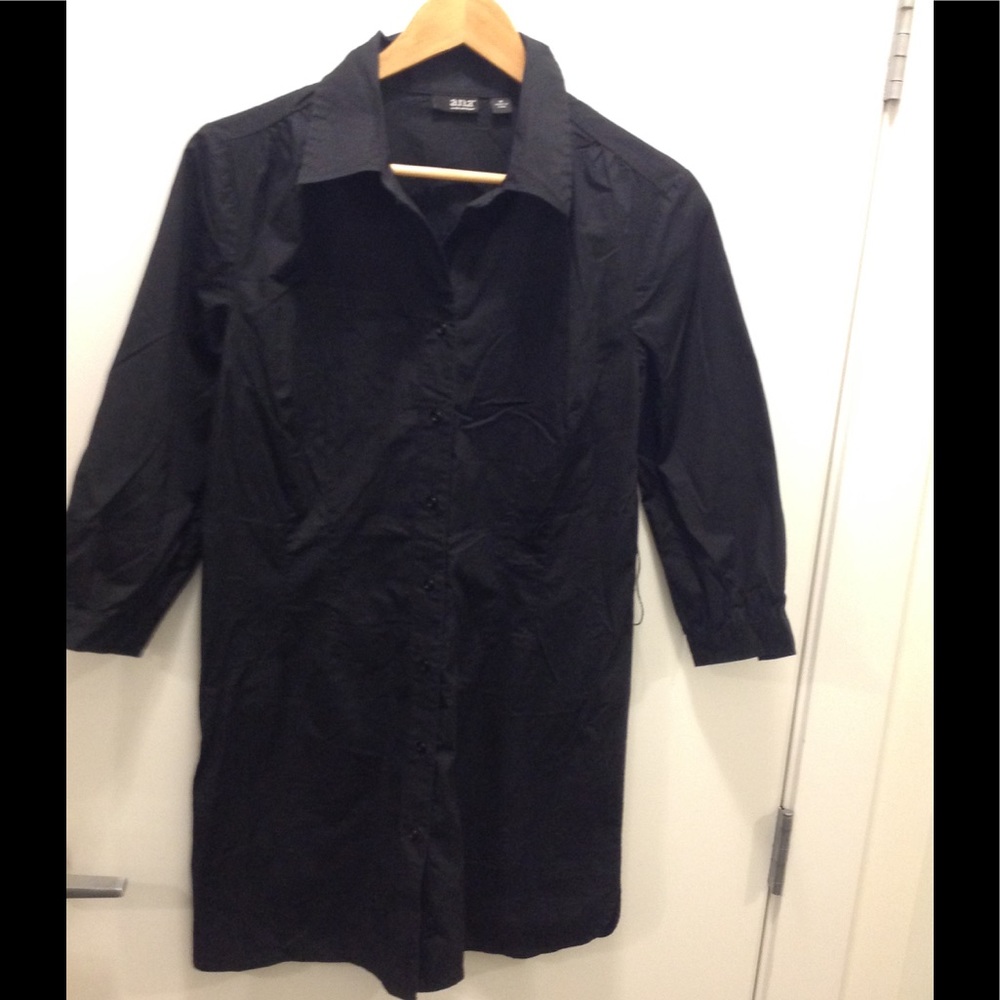 20/$20 ana M (tunic length blouse)